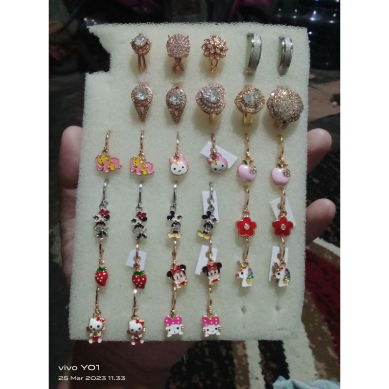 anting anak lucu