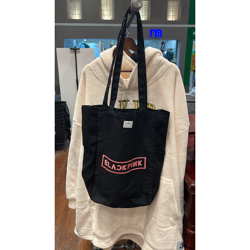 NEW TOTEBAG TYPO X BLACKPINK