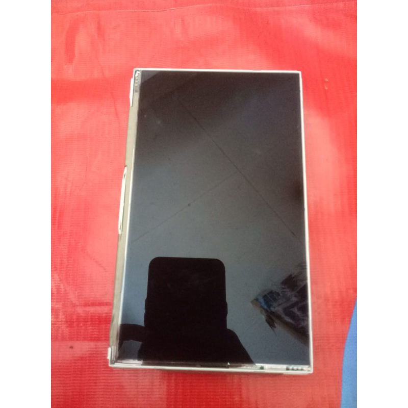 LCD BEKAS TABLET CYRUS TVPAD SLIM K3409