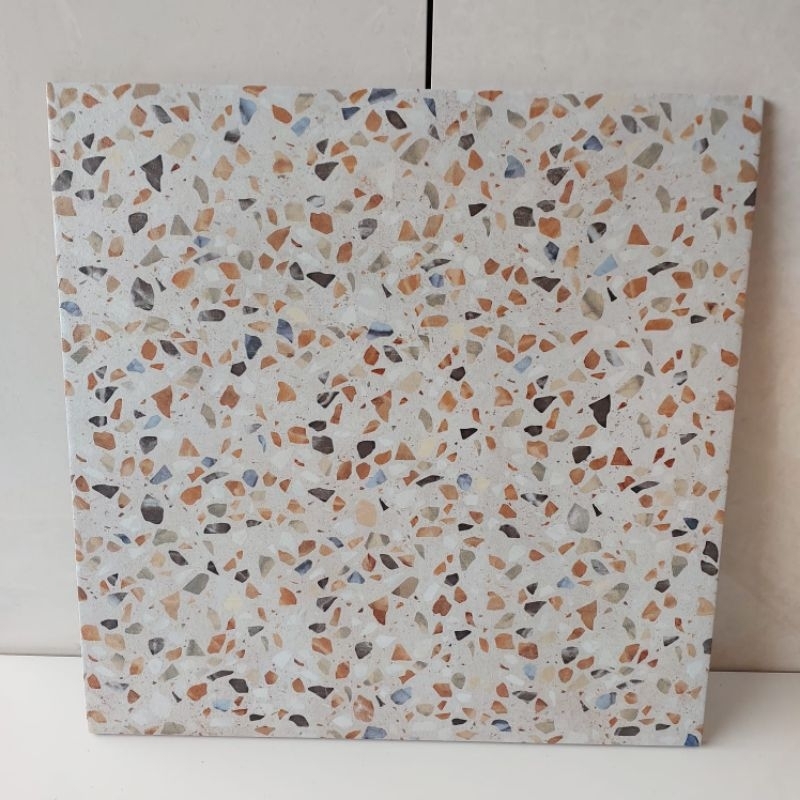Keramik LANTAI 50x50 MATT KASAR CREAM TERAZO BINTIK CLASSIC 50X50 TERASO CREAM TERASSO