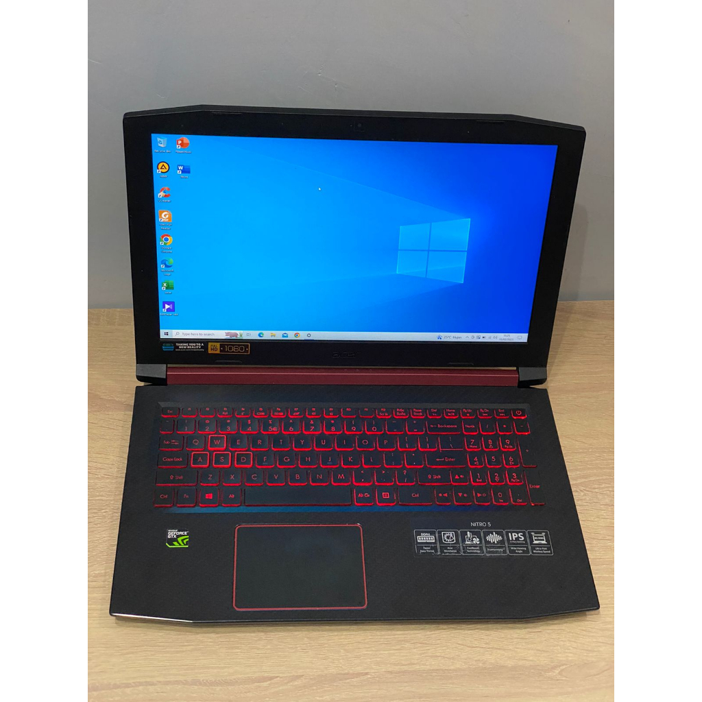ACER NITRO 5 AN515-52-77HU Intel core i7-8750H (12 CPUs)