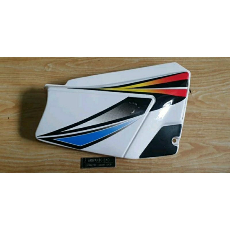 Side cover aki cover samping kanan Jialing JH125 JH 125 Original