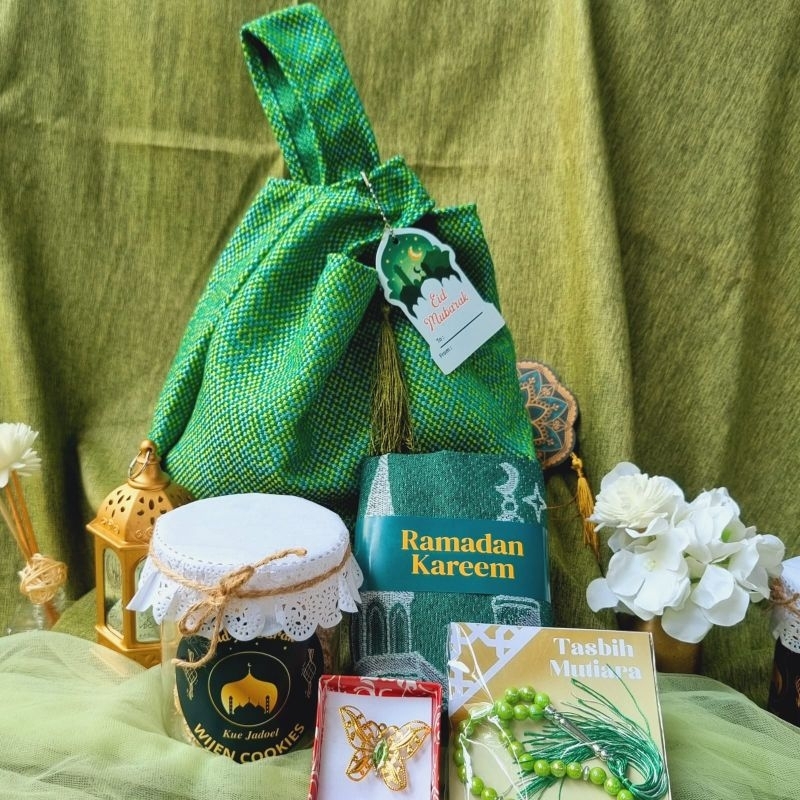 Hampers Lebaran Dina / Parcel Idul Fitri Sajadah