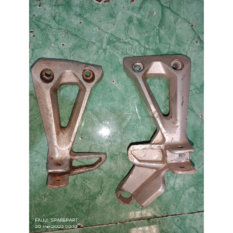 postep footstep Honda revo absolud Blade revo absolute blade ori aslinya bawaan motor copotan motor