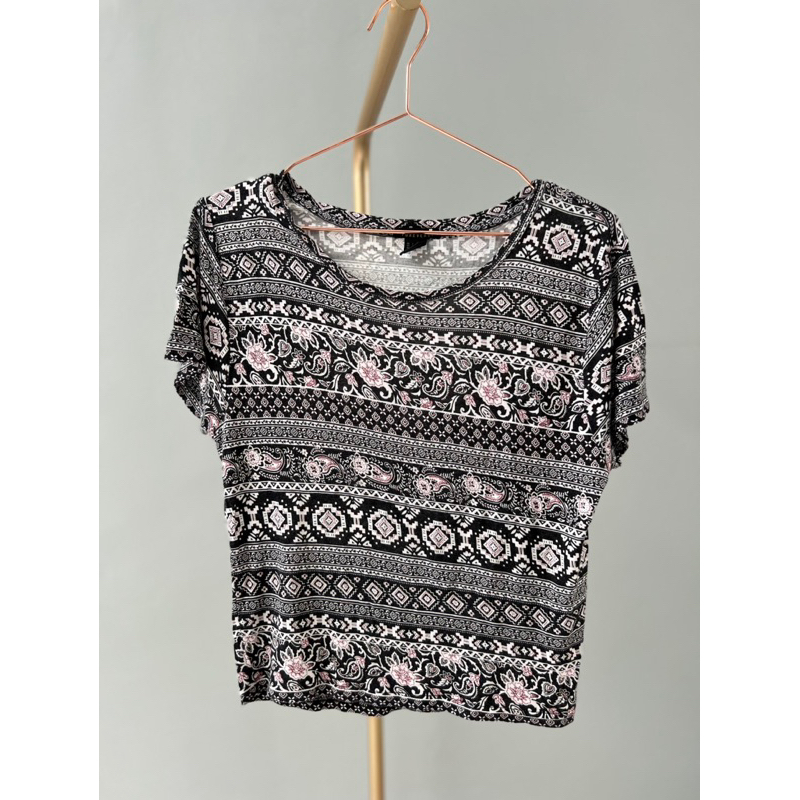 Preloved Kaos Forever 21