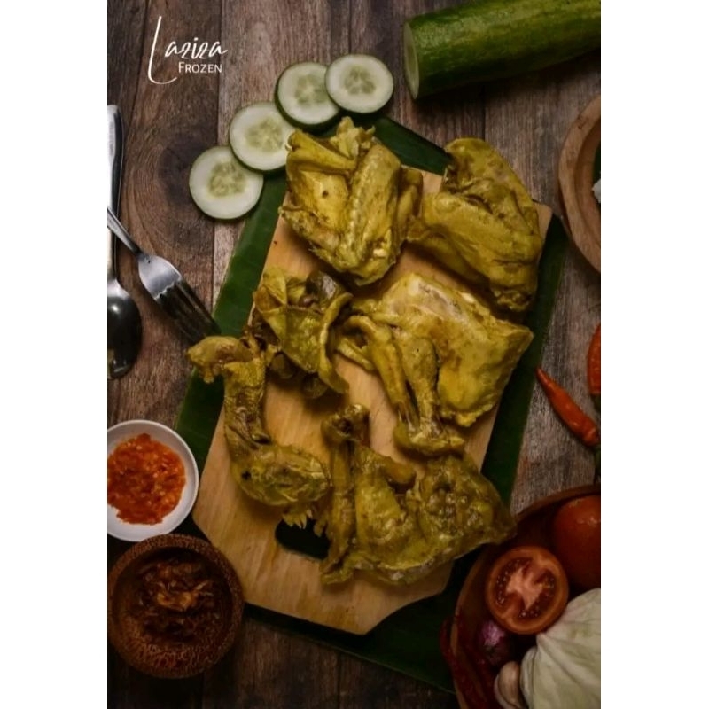 

Ayam kampung ungkep khas Solo lengkap kepala jeroan sambal