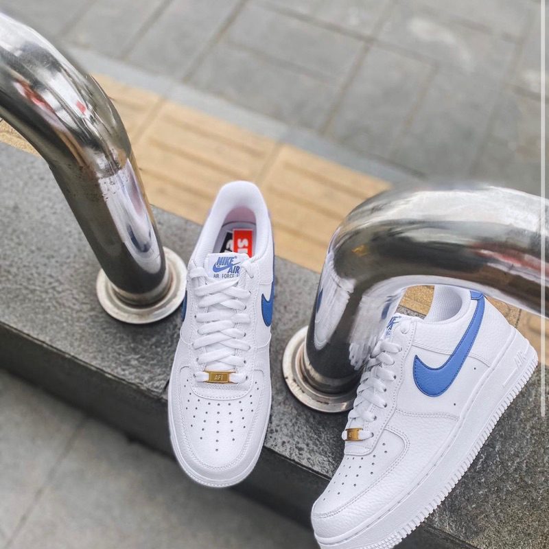 NIKE AIR FORCE 1 '07 WHITE ROYAL BLUE