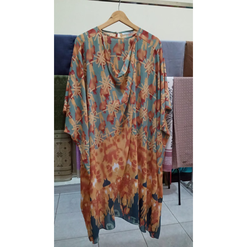 ria miranda top preloved