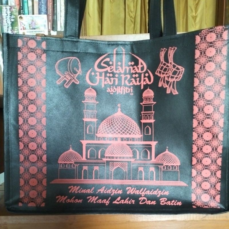

Tas parcel lebaran idul Fitri besar n tebal 100gsm