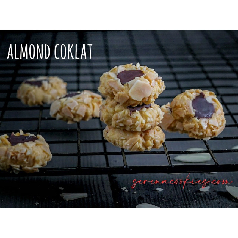

almond coklat