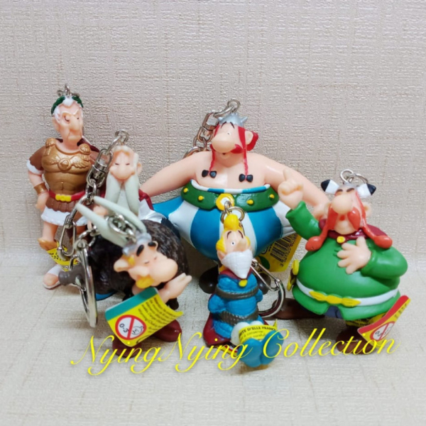 

Unik Figure Gantungan Kunci Asterik Original set 6 Berkualitas