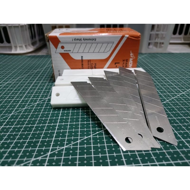 

Montana isi Cutter Besar L-150 Blade Refill isi pisau