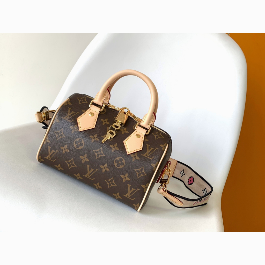 LV M46234 Handheld Crossbody Bag