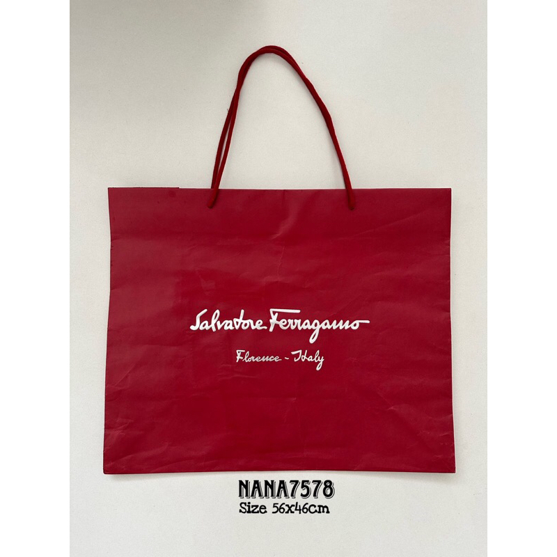 

Salvatore ferragamo paperbag XL