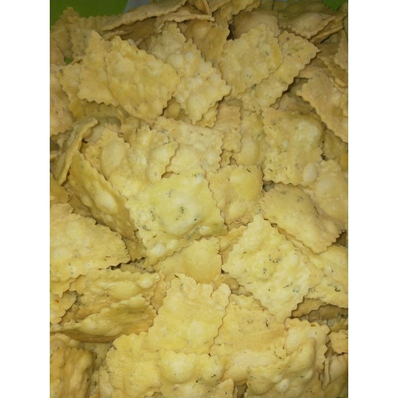 

KRIPIK BAWANG/KUE BAWANG GARING DAN GURIH