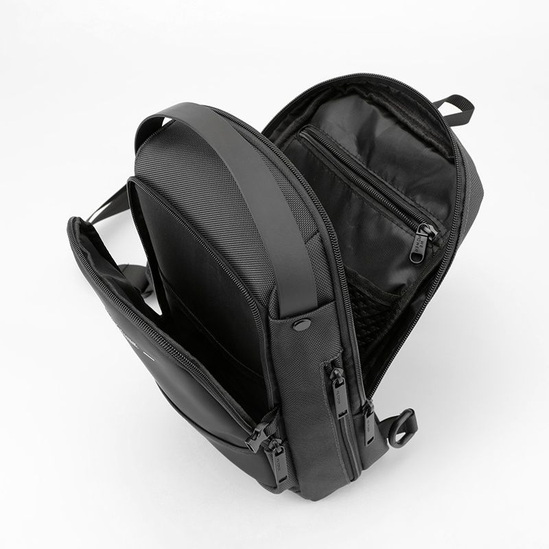 Tas Selempang Slingbag Usb Charger Pria Tas Santai Tas Dada WP Import Quality