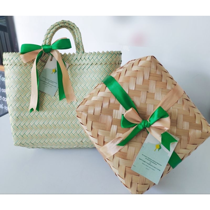 

Besek Cantik dan Tas Anyaman Hampers