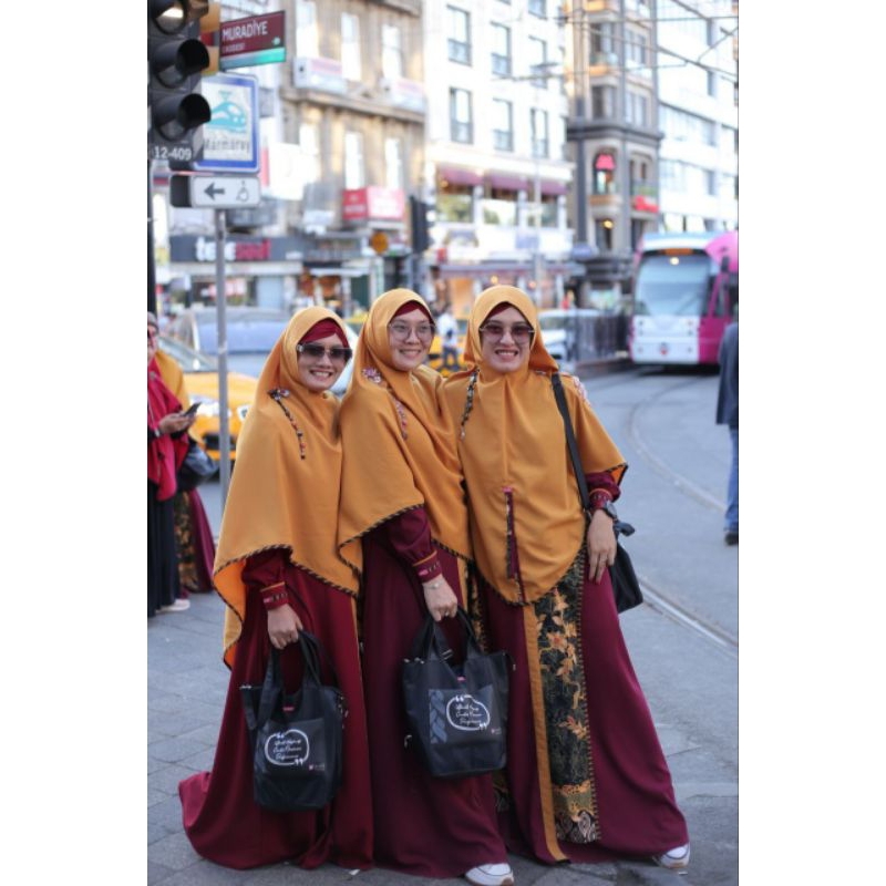 GAMIS AULIA FASHION TERBARU SULTAN MAHARANI ETNIK SERAGAM COUPLE LEBARAN KELUARGA MERAH KUNYIT SYAR'