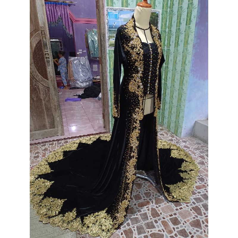 couple kebaya dan beskap bludru pengantin/set pakaian pengantin payet jepang/kebaya pengantin ekor lebar