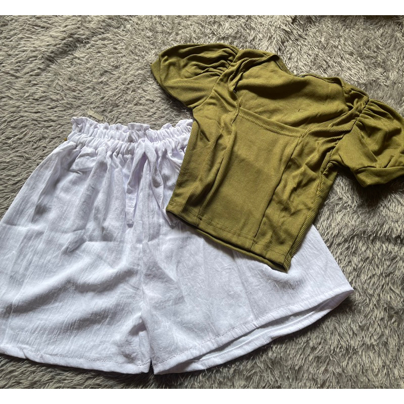 One Set wanita Celana pendek x Velcia