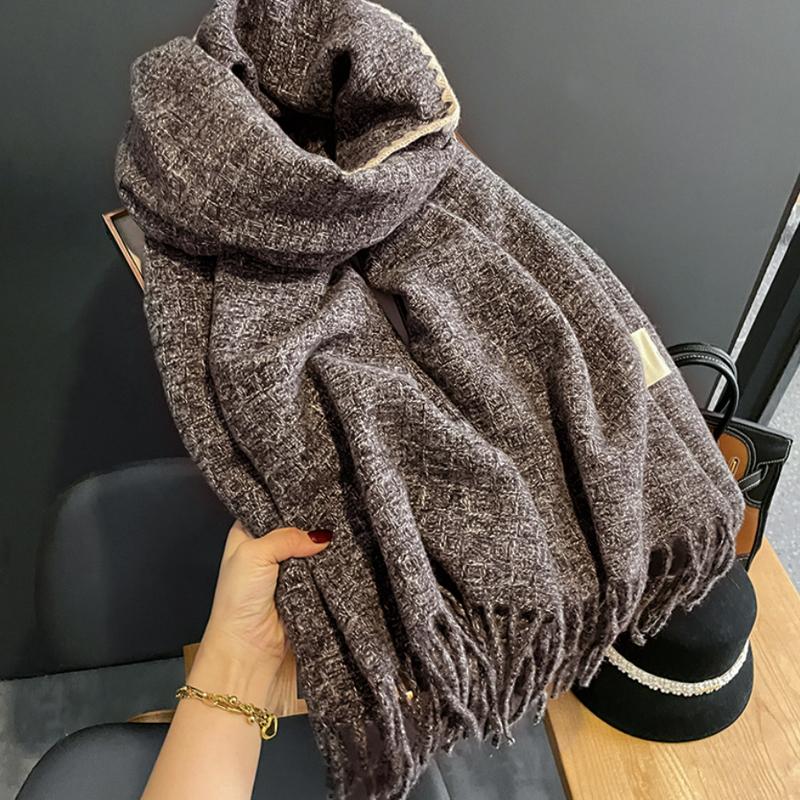 Syal &quot;Nagita&quot; 60 x 190 Anggun motif yang mewah Bahan High Grade Cashmere Immitation