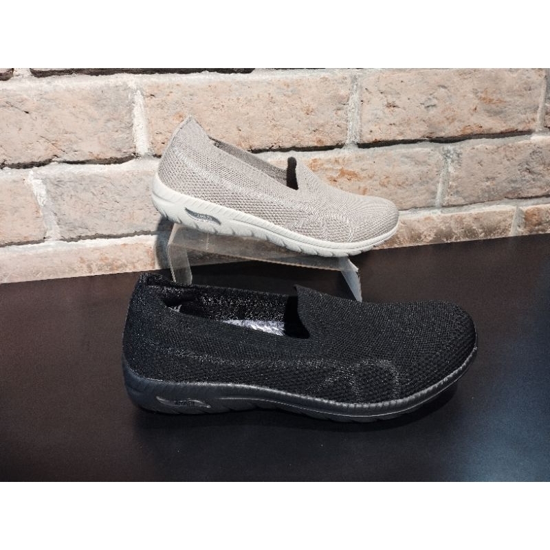SEPATU SKECHERS ACTIVE ARCH FIT CASSUAL WOMEN