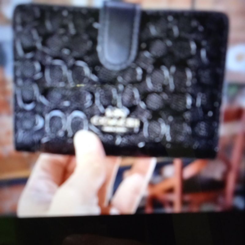 dompet wanita coach corner medium