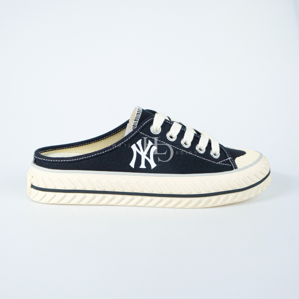 MLB NY Yankees Playball Mules Black 100% Authentic