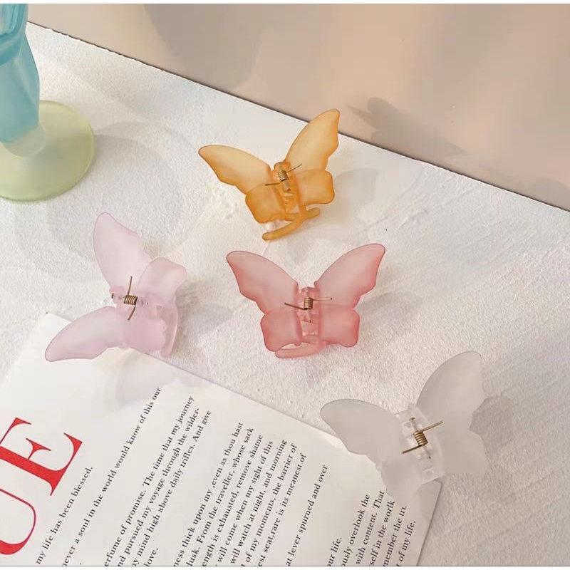 [10pcs] Jepit Rambut Korea Kupu Kupu Transparan Ukuran Mini 4cm Jedai Doff Kupu Mini Box Isi 10 Jepitan Rambut Matte Butterfly Hair Claw Clips