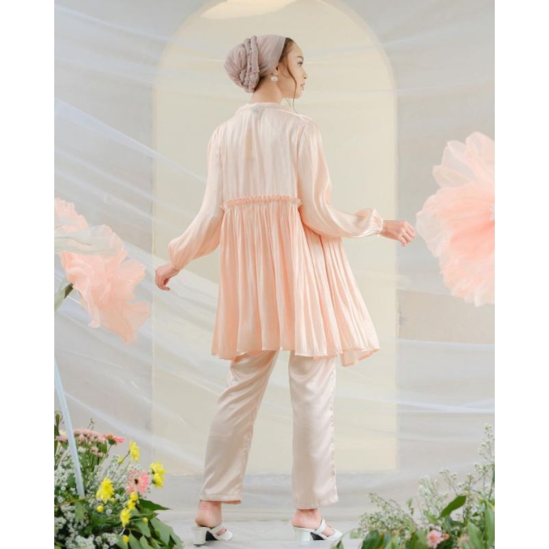 Ditzha Outer Mayoutfit
