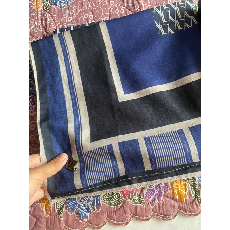 Vivi Zubedi scarf Preloved