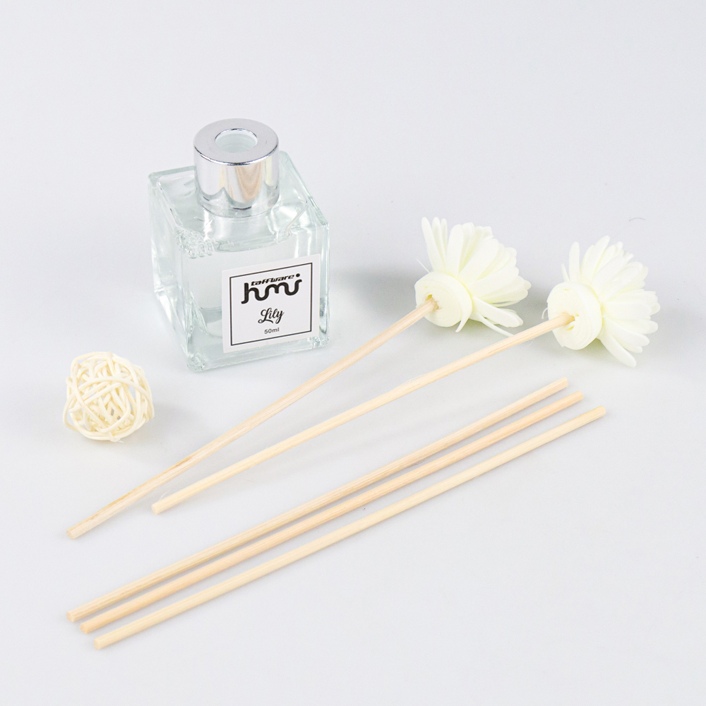 Taffware HUMI Pengharum Ruangan Reed Diffuser with Rattan Sticks 50 ml Lily - DF-099 - No Color