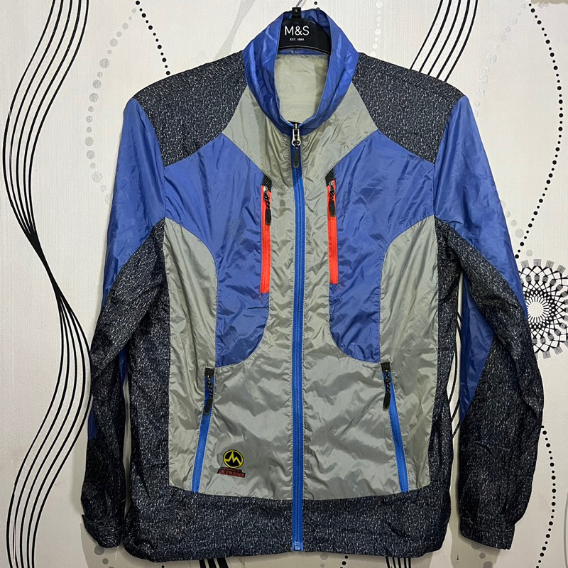 Thirft Jaket Running Fashion Warna kombinasi Abu, Biru dan Hitam |No Hoodie Preloved | Second Murah