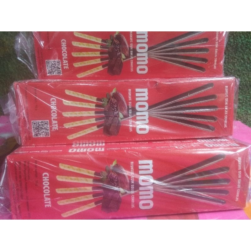 

momosalutstick