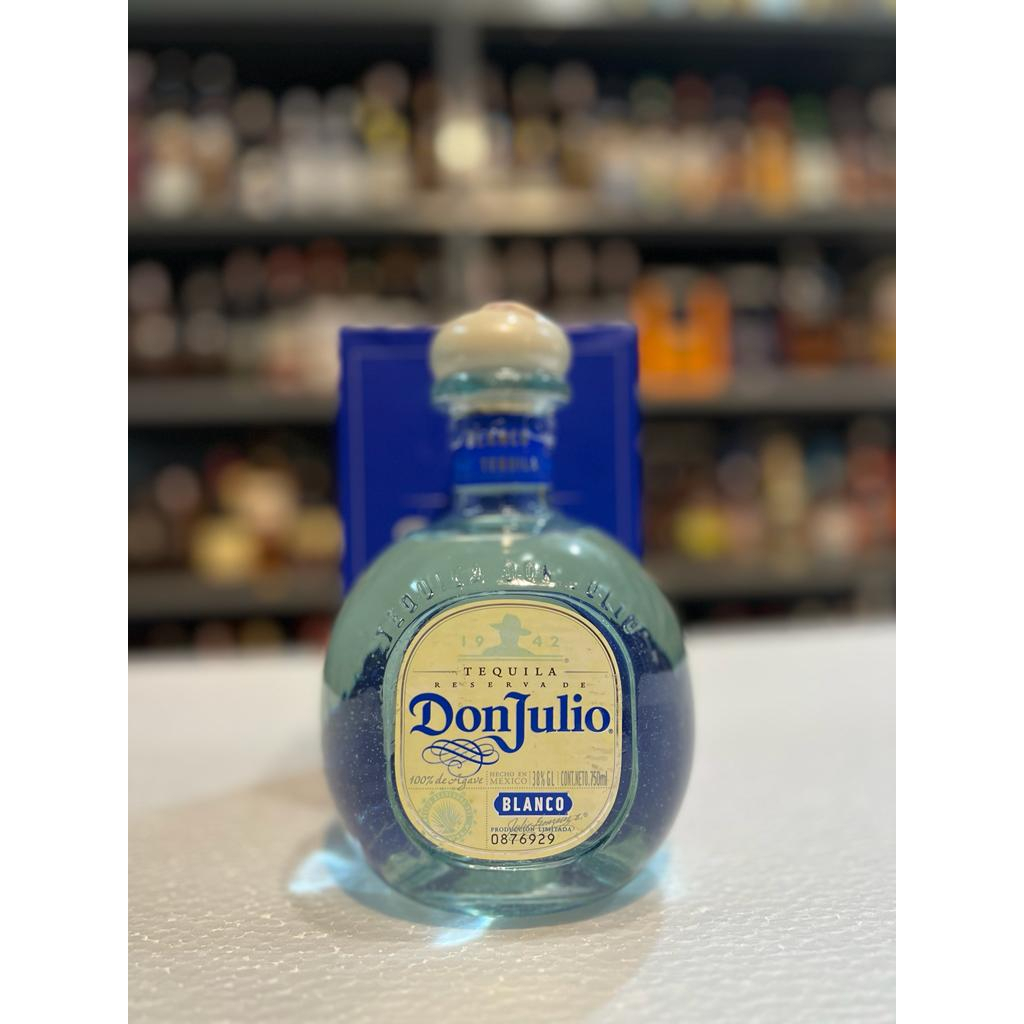 DONJULIO / DON JULIO BLANCO 100% DE AGAVE TEQUILA