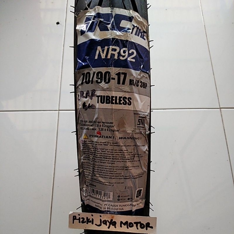 Ban luar 70/90-17/250-17 NR92 tubles IRC
