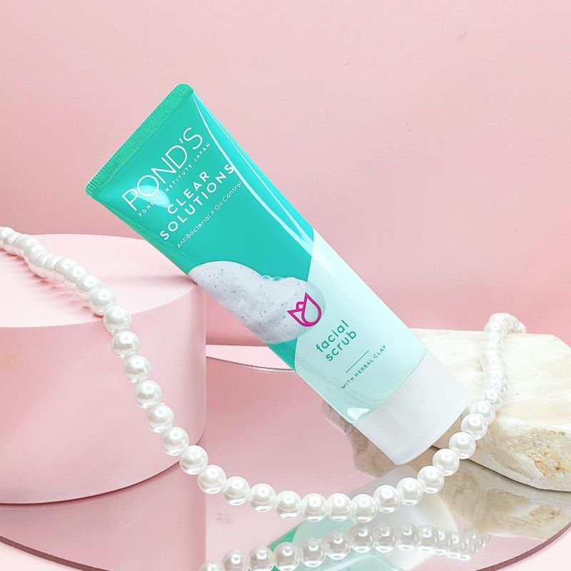 Pond's Facial Scrub Clear Solution 50gr / Facial Scrub Ponds