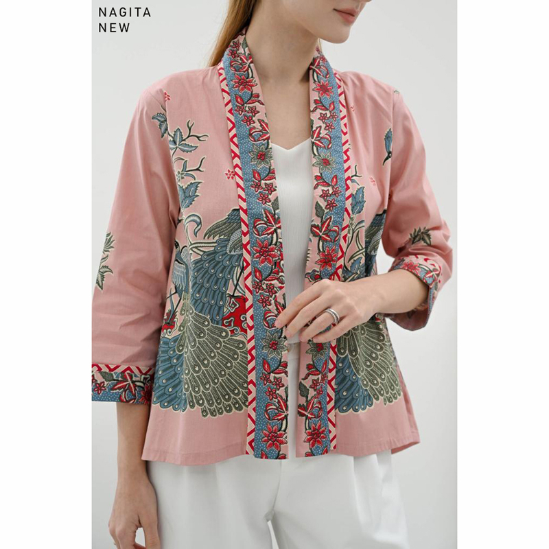 Evercloth Nagita Blazer Batik Wanita Outer Batik Rompi Wanita Jaket Luaran Family Batik Couple Atasan Blouse Batik Bomber Couple Seragam Couple Batik Modern Burung Hong White