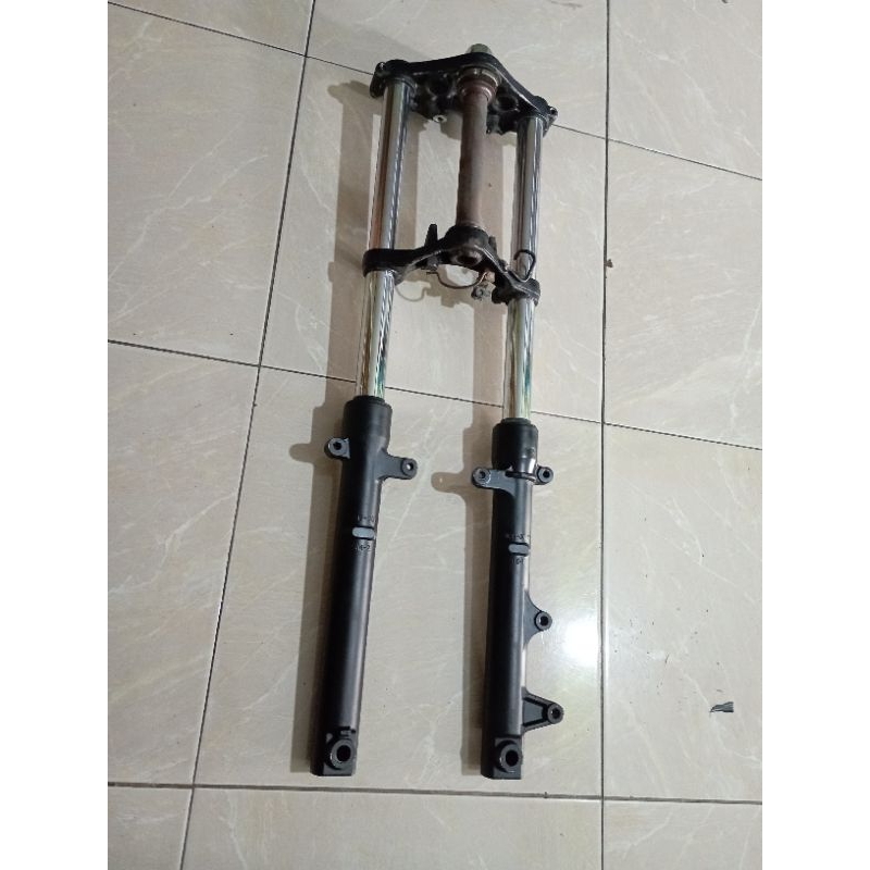 SHOCKBREAKER DEPAN HONDA CB 150 OLD/LAMA ORI K15 2013 2014