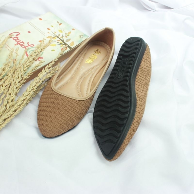 Sepatu Flat Shoes Wanita Kerja Balet Hitam An01