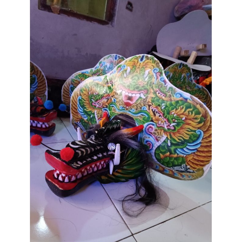 Barongan Devil Kayu Untuk Anak anak Usia SD