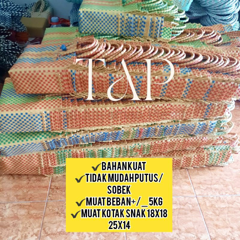 READY STOK Tas Anyaman Souvenir Belanja Custom Anyam Plastik Tas Hajatan Parcel Lebaran Tanpa Tutup dan Kancing Random