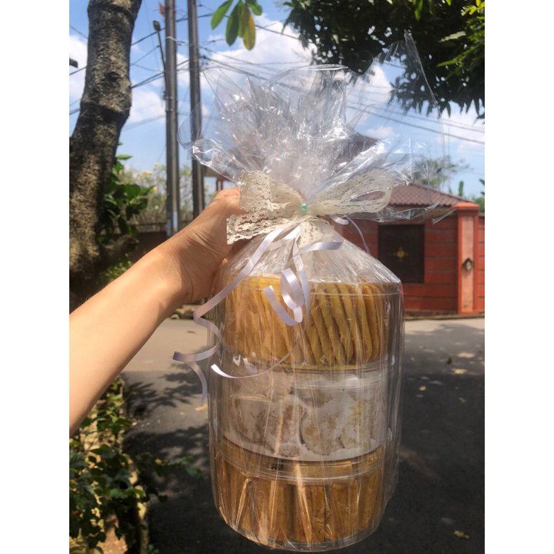 

HAMPERS LEBARAN/KUE LEBARAN/HAMPERS MURAH