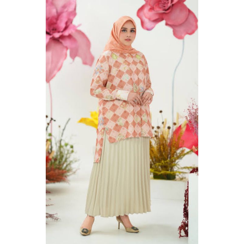 NEW -- jual RuGI  DARIA TOP SALMON sz S buttonscarves button scarves BS buttonscarve benang jarum bu