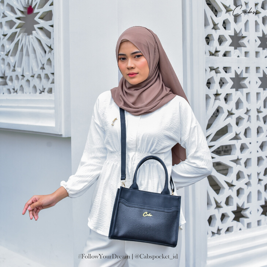 CABS – SLING BAG WANITA TIPE EVELYN