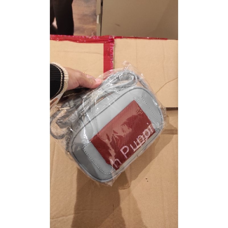 Jastip tas hush puppies M