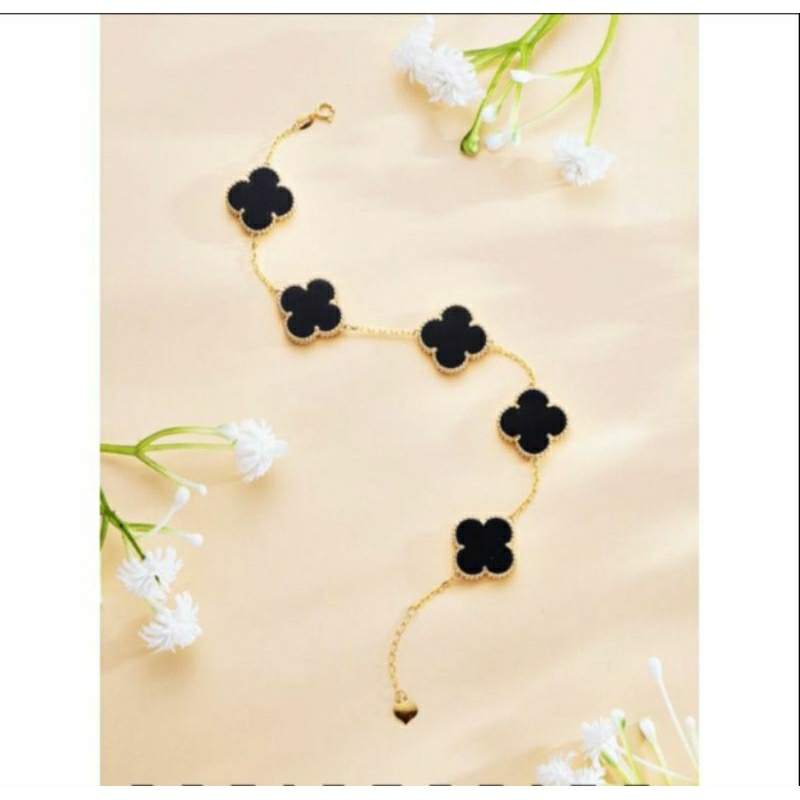 Gelang Rantai Tangan Mata Hitam Baris Lima Clover Titanium Fashion Wanita N08042304