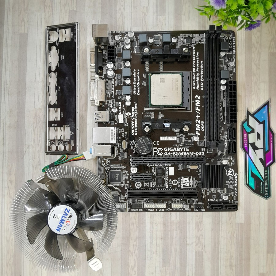 Mainboard fm2+ Gigabyte + Processor A10 5800 + Colling fan