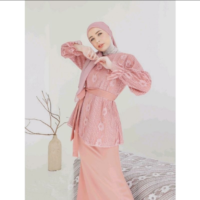 Raya with kinara by Kinara scarves