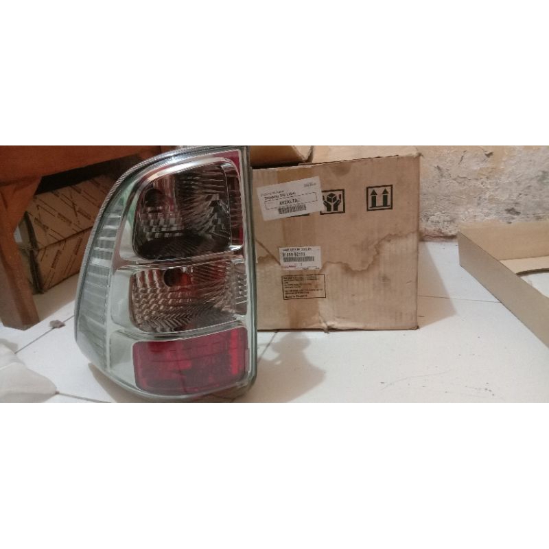 Stoplamp Lampu Belakang Kanan Rush 2012-2014 Original